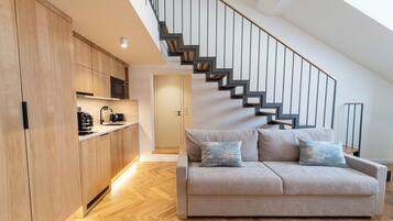 Classic Apartment, 2 Bedrooms, Non Smoking, Mezzanine | Living area