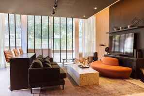 Área de estar no saguão