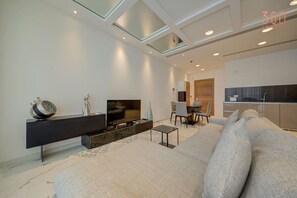 TV - 1BR on the Sliema Tigne waterfront with Terrace! (Sliema)