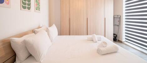 2 habitaciones, escritorio, wifi y ropa de cama