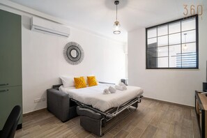 2 habitaciones, escritorio, wifi y ropa de cama 