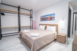 2 bedrooms, desk, iron/ironing board, travel cot