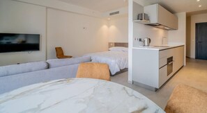 1 chambre, bureau, fer et planche à repasser, Wi-Fi