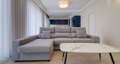 Modern 2BR Apt with Terrace & Stunning Views & AC