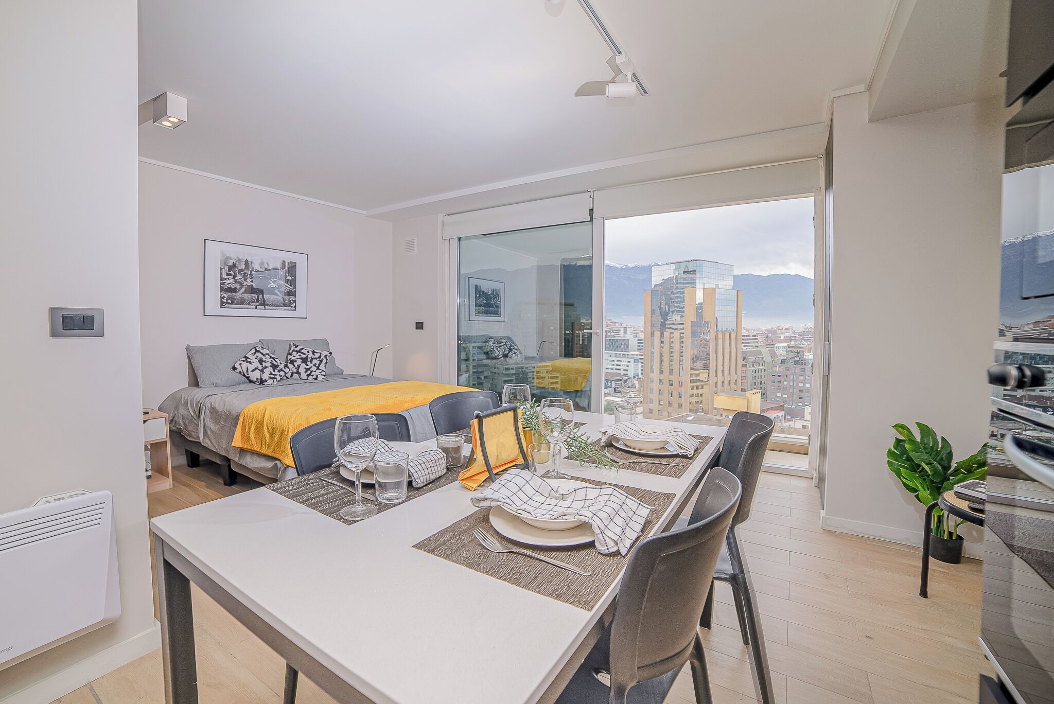 Standard Studio | Iron/ironing board, free WiFi