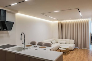 Apartment, Balcony, Sea View | Private kitchen