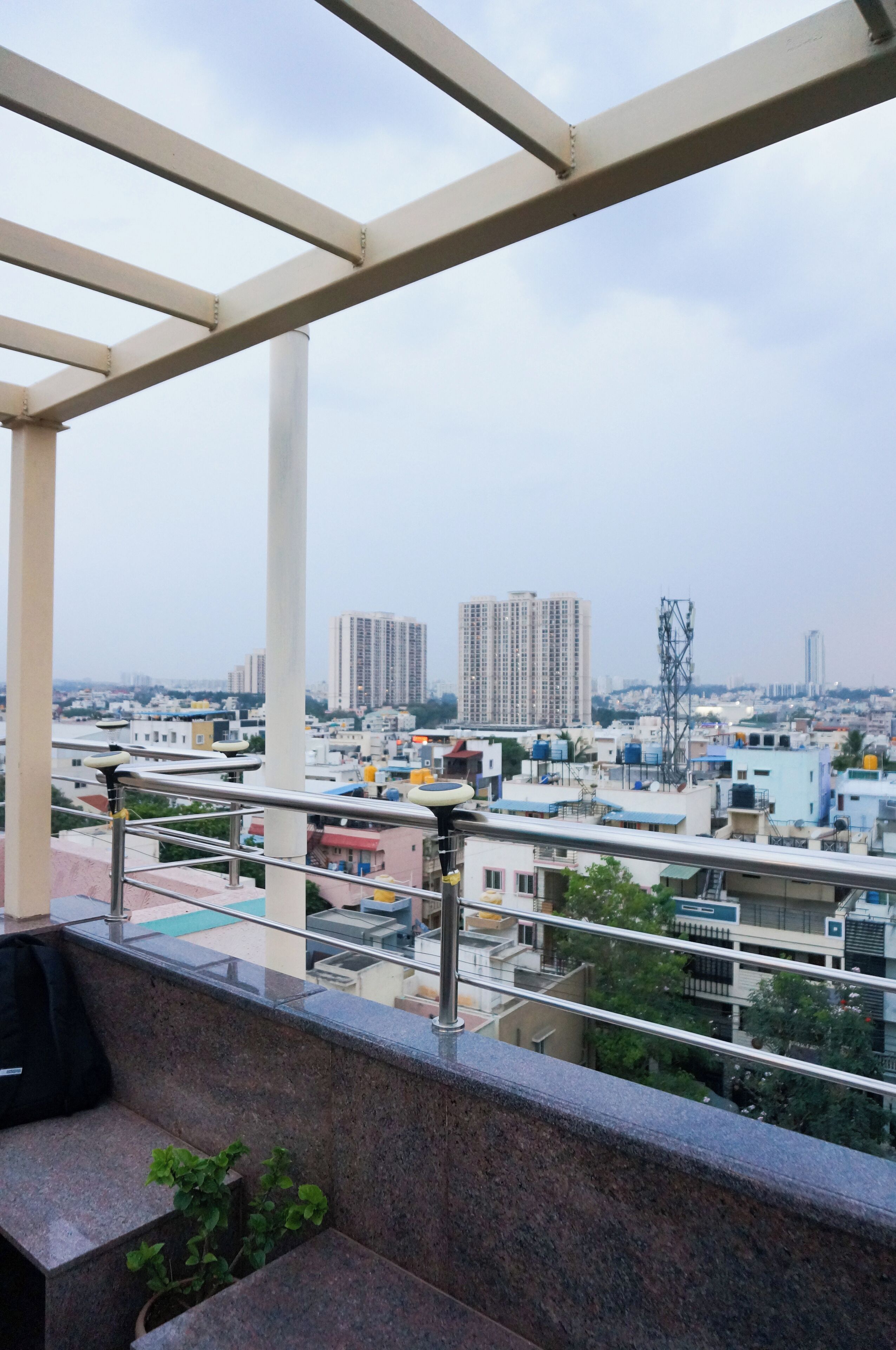 ลานระเบียง/นอกชาน