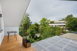 Terrace/patio - Spacious Holiday Apartment in the Northern Black Forest (Altensteig)