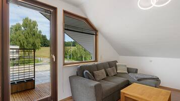 TV, DVD player, stereo