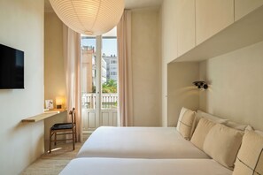 Double Room, Patio | In-room safe, blackout drapes, soundproofing, iron/ironing board - The Boulevard by Aspasios (Barcelona)