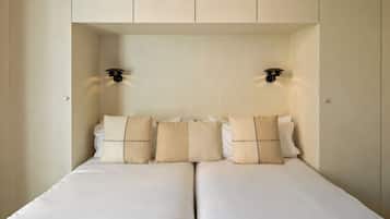 Coffres-forts dans les chambres, rideaux occultants