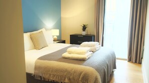 Room - Spacious & Elegant Apartments in Southbank near London Eye (London)