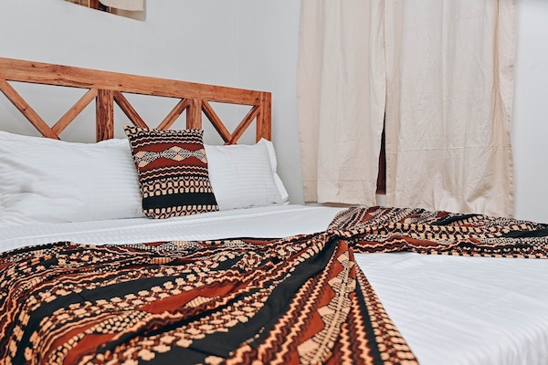 Double Room | Laptop workspace, iron/ironing board, free WiFi