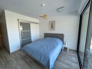 5 soverom, strykejern/-brett og wi-fi (inkludert)