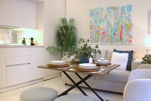 House (2 Bedrooms) | Private kitchen | Fridge, microwave, oven, dishwasher - Genteel Home Casa Romero Barros Cordoba (Córdoba)