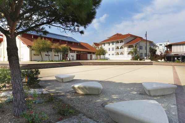 Apartment | Exterior - Apartment in Mimizan Near the Beach (Mimizan)