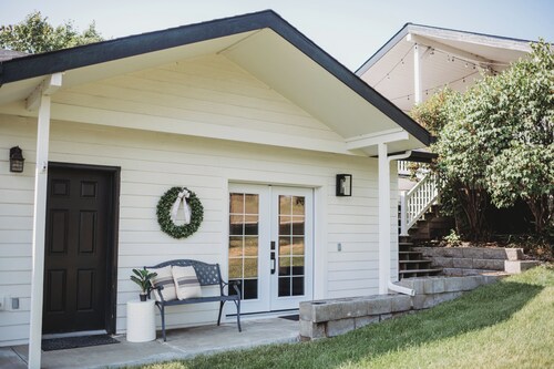 Contemporary Studio within Walking Distance of Downtown Bigfork!