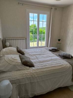 3 Schlafzimmer, Bügeleisen/Bügelbrett, WLAN, Bettwäsche