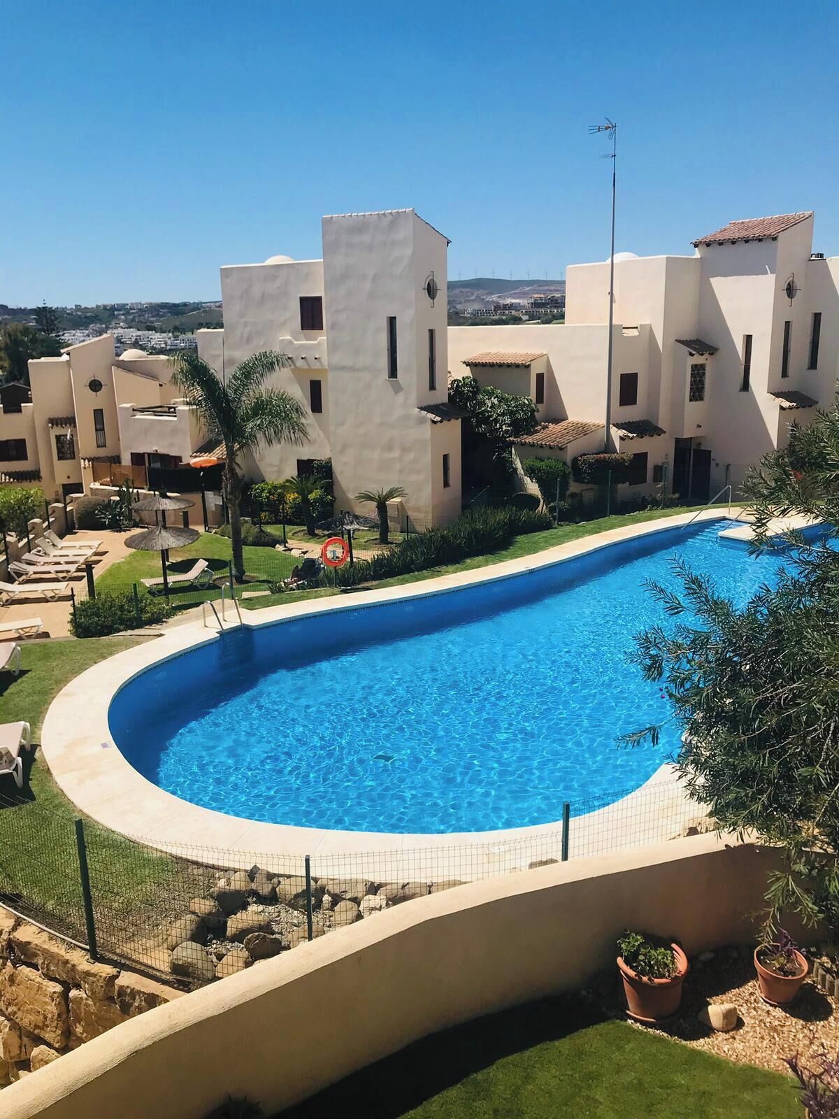 Apartamento, 2 habitaciones, balcón, vistas al jardín | Piscina | Una piscina al aire libre