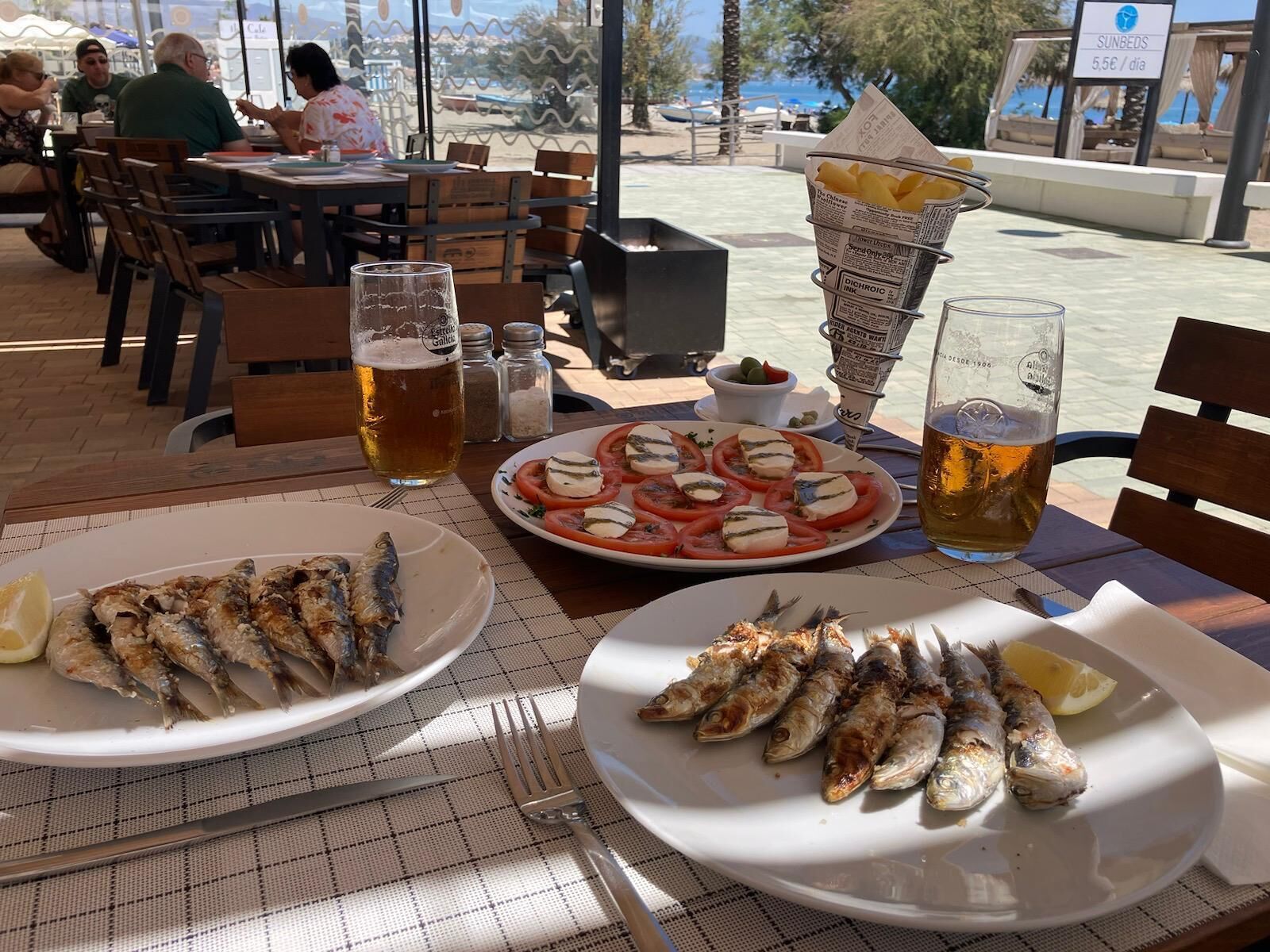 Apartment, 2 Bedrooms, Balcony, Garden View | Dining