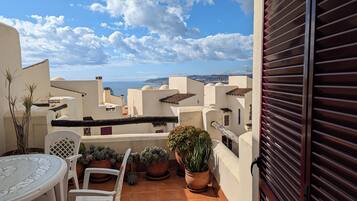 Apartament, 2 dormitoris, balcó, vistes al jardí | Balcó