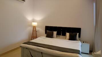 Habitación individual, vista al jardín | Escritorio, espacio para trabajar con laptop y wifi gratis