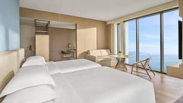 Deluxe Room, 2 Twin Beds, Ocean View | Room amenity
