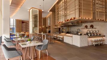 Daily cooked-to-order breakfast for a fee