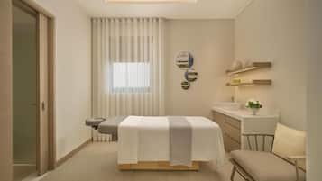 Body treatments, hydrotherapy, aromatherapy, hot stone massages
