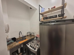 Lägenhet | Eget kök | Kylskåp, mikrovågsugn, spishäll och grytor/köksredskap