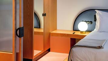 Suite junior, vista al patio (Urban Pateo Suite) | Sábanas de algodón egipcio, ropa de cama de alta calidad y edredón