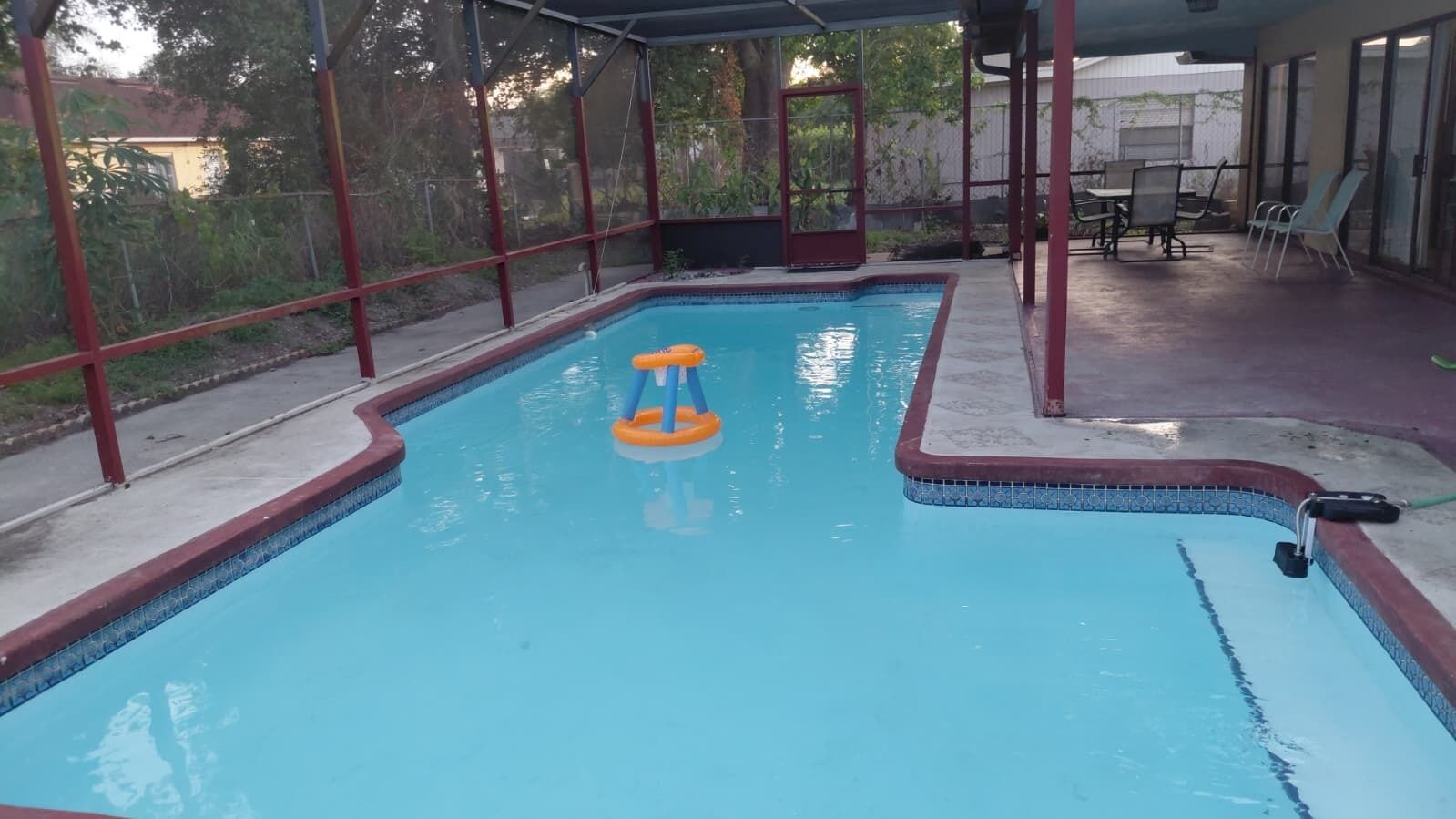 Utomhuspool