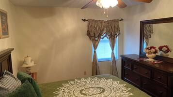 2 bedrooms, WiFi, bed sheets