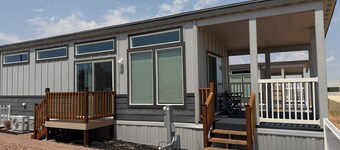 Lazy Lookout is your cozy sanctuary and gateway to stunning Lake Powell.
