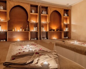 Tyrkisk bad/hamam, kroppsbehandlinger og kroppsskrubb