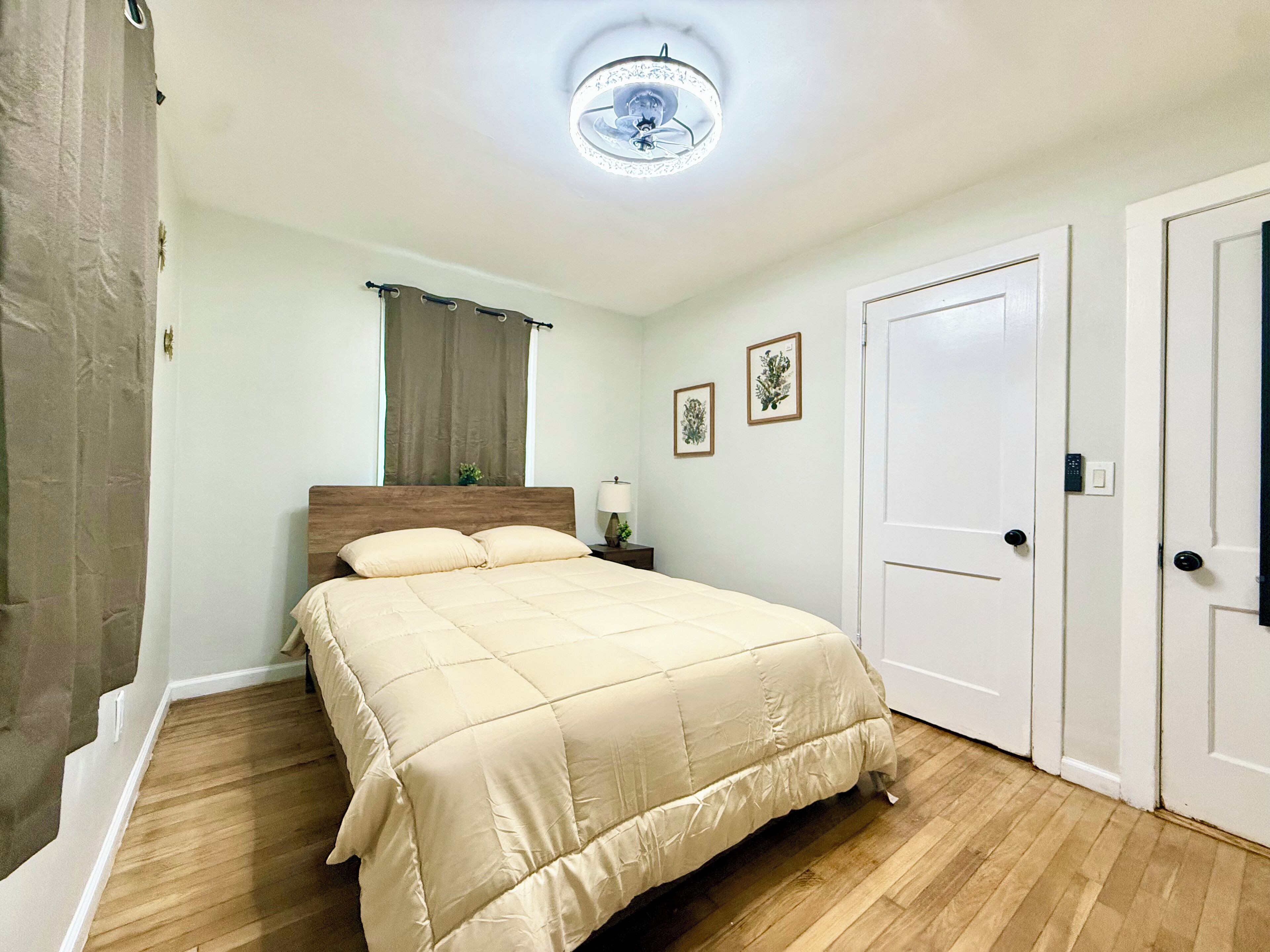 Bedroom (6)