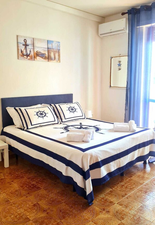 1 camera, ferro/asse da stiro, Wi-Fi gratuito, lenzuola