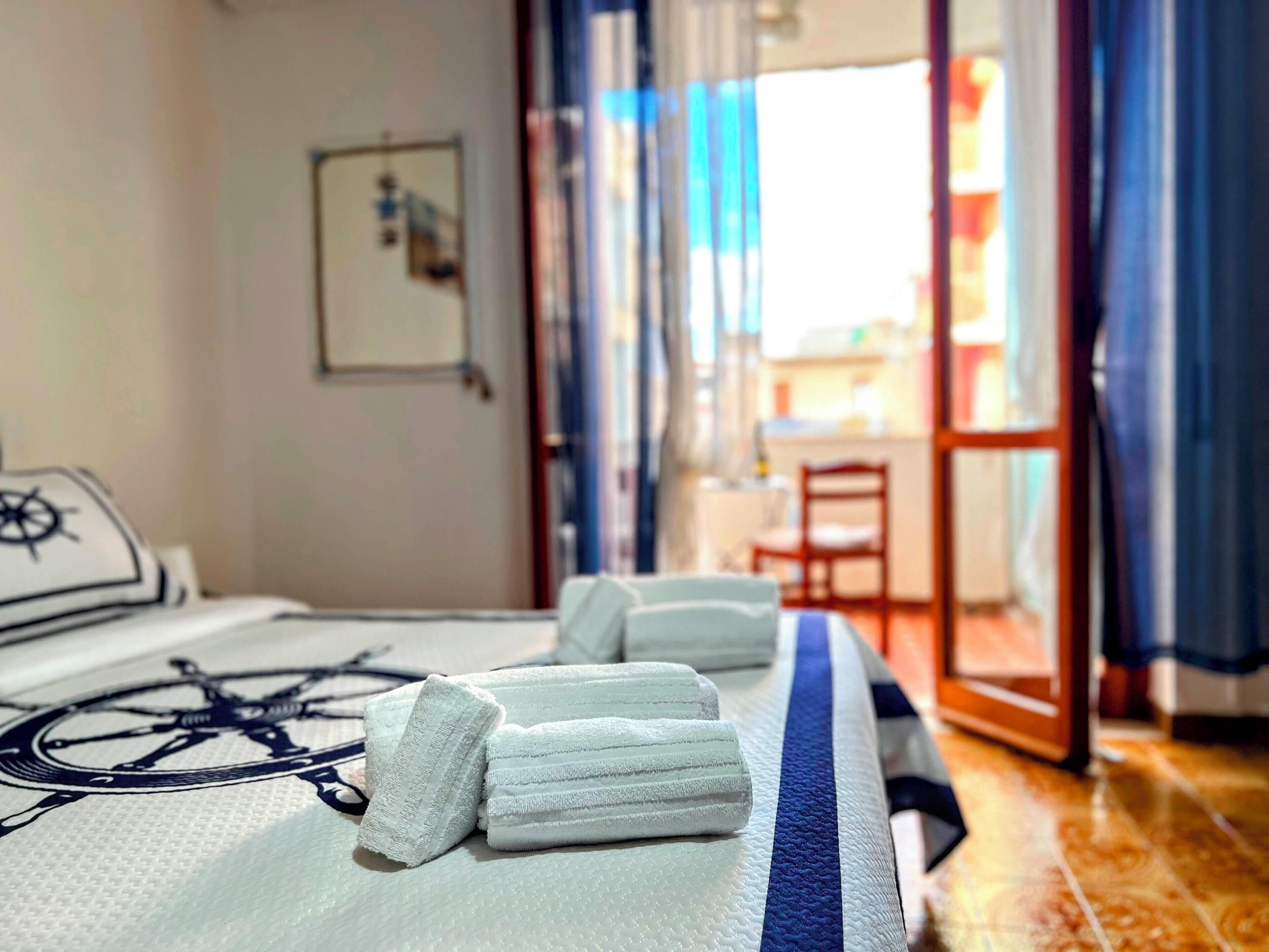 Ampio Appartamento In Centro Di Tropea Con Terrazzo E Cucina, Free Parking - Tropea
