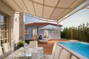 Villa | Exterior - Villa in Vabriga With Pool and Private Garden (Tar-Vabriga)