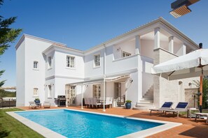 Villa | Pool | Indoor pool, outdoor pool