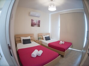 2 bedrooms, iron/ironing board, WiFi, bed sheets