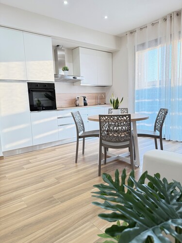 APARTMENT FREE SHUTTLE