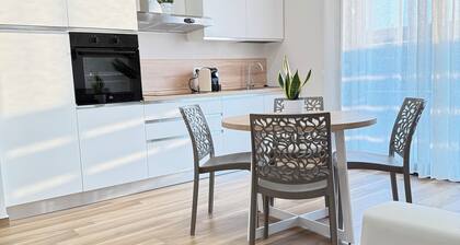 APARTMENT FREE SHUTTLE