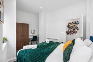 2 Schlafzimmer, Bügeleisen/Bügelbrett, kostenloses WLAN, Bettwäsche