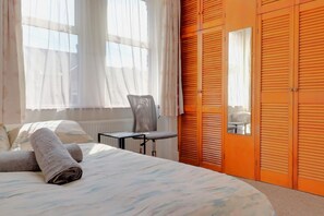 6 chambres, draps fournis