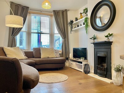 Beautiful 2-bed Apartment In The Heart Of The City