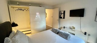 Beautiful 2-bed Apartment In The Heart Of The City