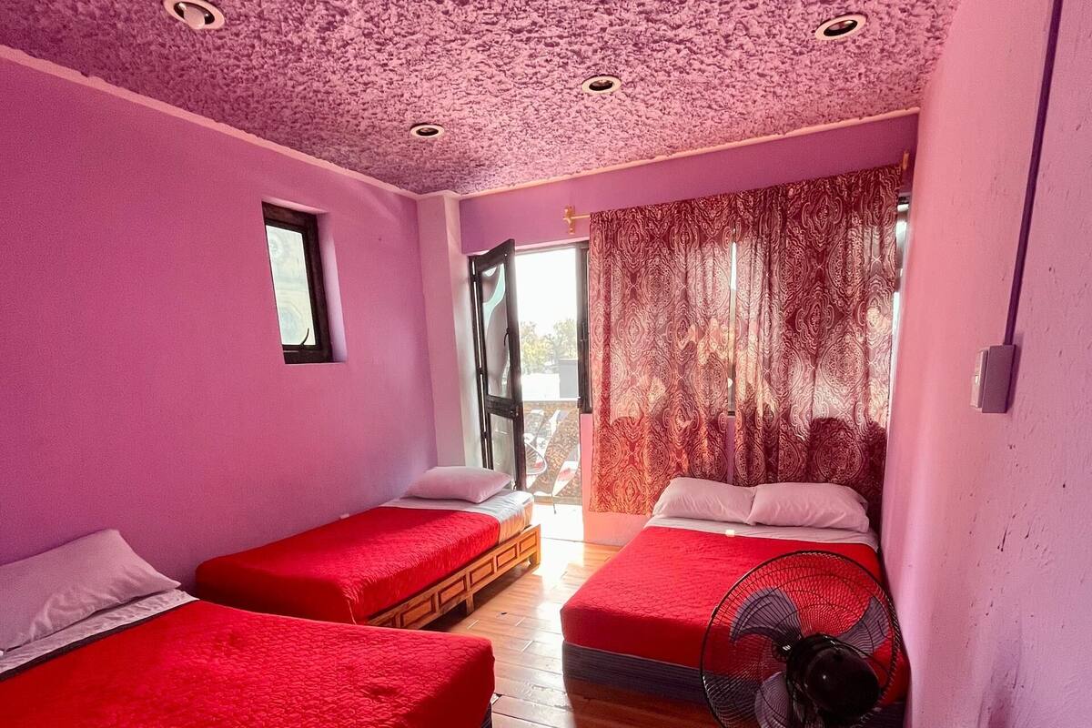 Free WiFi, bed sheets