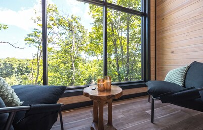 RIVER and SKY Cabin; Hot Tub