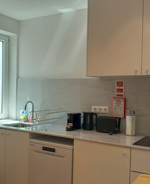 Fridge, microwave, oven, dishwasher